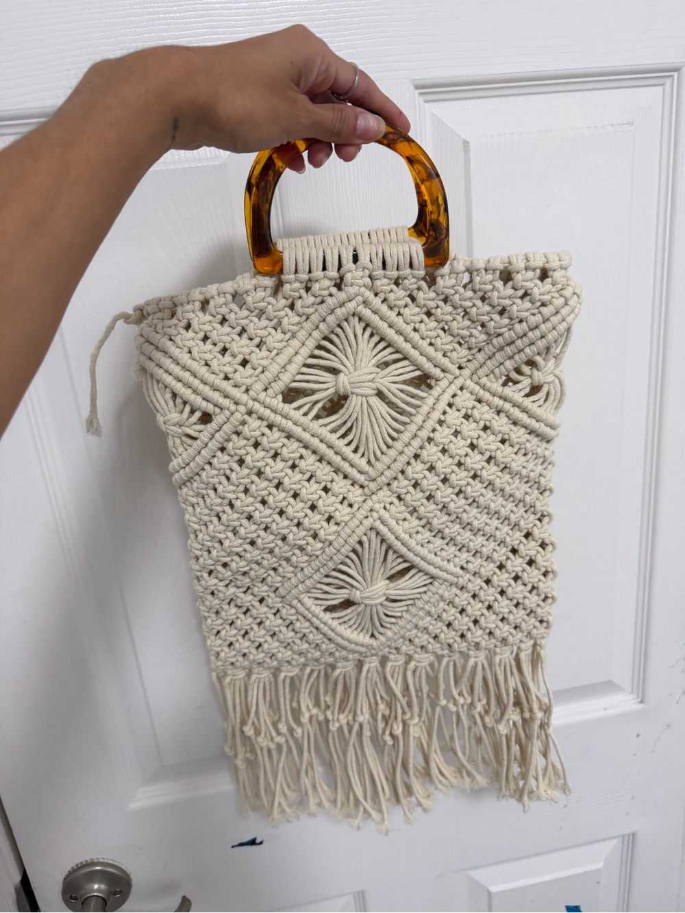Vintage Handmade Macramé Tote Bag with Tortoise Handles – Boho Beach Cottagecore